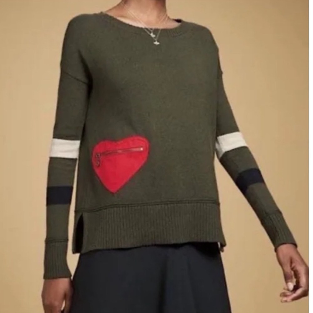 Lisa Todd Sweater Large Heartthrob Olive Green Cotton Cashmere Heart Pocket
